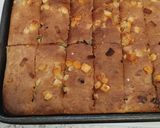 A picture of step 2 of Banana cake bars. 🍌. Air fryer. low sugar.😋😋.