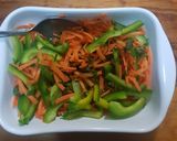 Foto del paso 1 de la receta: Ensalada de salmón con vegetales