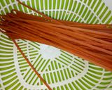 Hình bước làm 1 của món Mì Ý Củ Dền Xúc Xích Chorizo