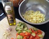 Foto del paso 1 de la receta: Salteado vegetal 🥕🥔 🍽