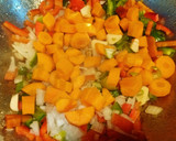 Foto del paso 3 de la receta: Conejo guisado con cigalas