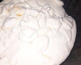 A picture of step 3 of Tiramisu cheesecake.