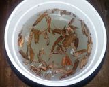 A picture of step 2 of Natural Horchata Water.