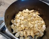A picture of step 2 of Malaysian chicken.