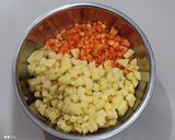 Foto langkah ke 1 dari resep Isian Currypuff / Karipap Pusing / Pastel / Risol.
