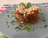 Foto del paso 4 de la receta: Quinoa con verduras, piñones y salsa de soja