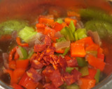 Foto del paso 2 de la receta: Carrilleras de cerdo ibérico en salsa de verduras