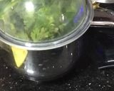 A picture of step 2 of ‘Chicken Cafreal’: A Popular Goan Green Chicken Curry.