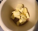 Une image de l'étape 2 de Gâteau renversé caramélisé à l'ananas et rhum.