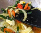 Foto langkah ke 3 dari resep Udang tumis mentega simple.