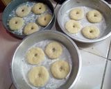 Foto langkah ke 4 dari resep Donat empuk ala aku.