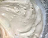 Foto langkah ke 2 dari resep Bolu Kukus Tiramisu Mini - 2 Telur.