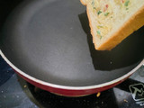 चीज़ गार्लिक ब्रेड (Cheese garlic bread recipe in Hindi)