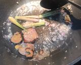 Hình bước làm 1 của món Nước lẩu thái tomyum