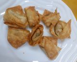 A picture of step 3 of Chicken Wonton.