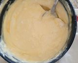 A picture of step 2 of Fluffy pancakes.