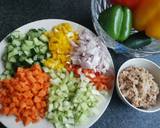 สลัดผักทูน่าพริกไทยดำ วิธีทำสูตร 1 รูป