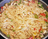 Foto del paso 3 de la receta: Noodles de arroz con gambas y chipirones