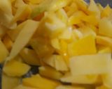 A picture of step 1 of Homemade raw mango sauce.