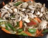 Foto del paso 9 de la receta: Pierna de cerdo con verduras y salsa de tomate árbol