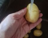 Foto del paso 2 de la receta 60. Patatas aliñadas con atún