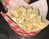 Foto del paso 7 de la receta: Muffins integrales de frambuesa y arándanos con crumble de avena