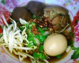 รูปขั้นตอนการทำที่ 3 ของ เส้นหมี่ขาหมู