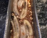 Foto del paso 4 de la receta: Torta de banana con chips de chocolate y dulce de leche