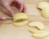 A picture of step 2 of Dutch Apple Crumble Pie.