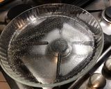Une image de l'étape 3 de Tarte aux reines claudes crème vanille (pâte brisée au lait et gelée pommes cranberries).