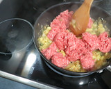 Foto del paso 2 de la receta: Calabacines rellenos de carne
