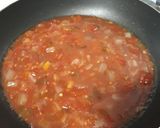 Foto del paso 1 de la receta: Huevos con nopales en salsa