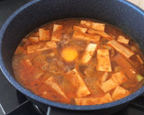 Foto langkah ke 11 dari resep Doenjang Jjigae ala Our Channel.