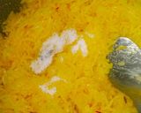 A picture of step 4 of Peele chawal/ zarda pulav.