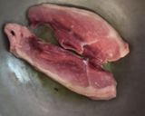 Foto del paso 1 de la receta: Bife de jamón de cerdo encebollado