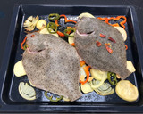 Foto del paso 6 de la receta: Rodaballo salvaje al horno con patatas y verduras