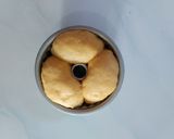 Foto langkah ke 5 dari resep Homemade Roti Sobek.