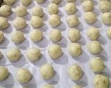 Foto langkah ke 2 dari resep Kue Bawang Tabur.