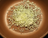 Foto del paso 1 de la receta: Ñoquis en salsa de cuatro quesos con nueces