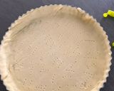 Une image de l'étape 4 de Tarte à la rhubarbe et myrtilles.