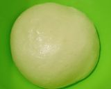 Foto langkah ke 3 dari resep Roti Pandan Pisang Coklat.
