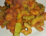 Foto langkah ke 5 dari resep Tumis Pare Udang Ekonomis.