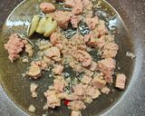 A picture of step 1 of Spaghetti with Canned Tuna.