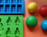 Vickys Lego Cake - Decoration Idea recipe step 2 photo