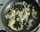 Foto del paso 2 de la receta: Merluza a la marinera