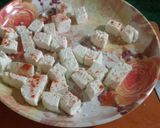 A picture of step 1 of Kadhai Paneer.