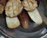Foto langkah ke 1 dari resep Terong Balado.