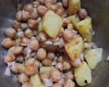 A picture of step 2 of Aloo Chana Chat.
