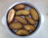 รูปขั้นตอนการทำที่ 1 ของ สลัดมันฝรั่ง(Simple potato salad)