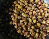 A picture of step 4 of Chana Salsa Chaat.